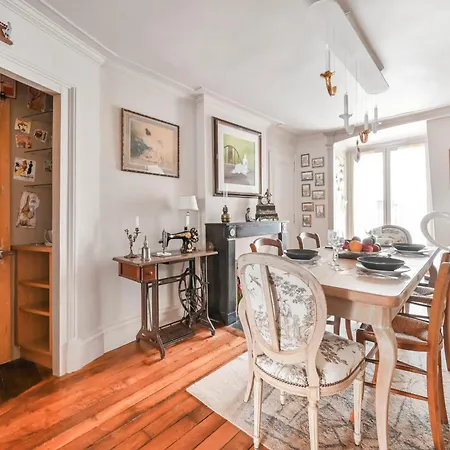 Gorgeous Place Des Victoires - N205